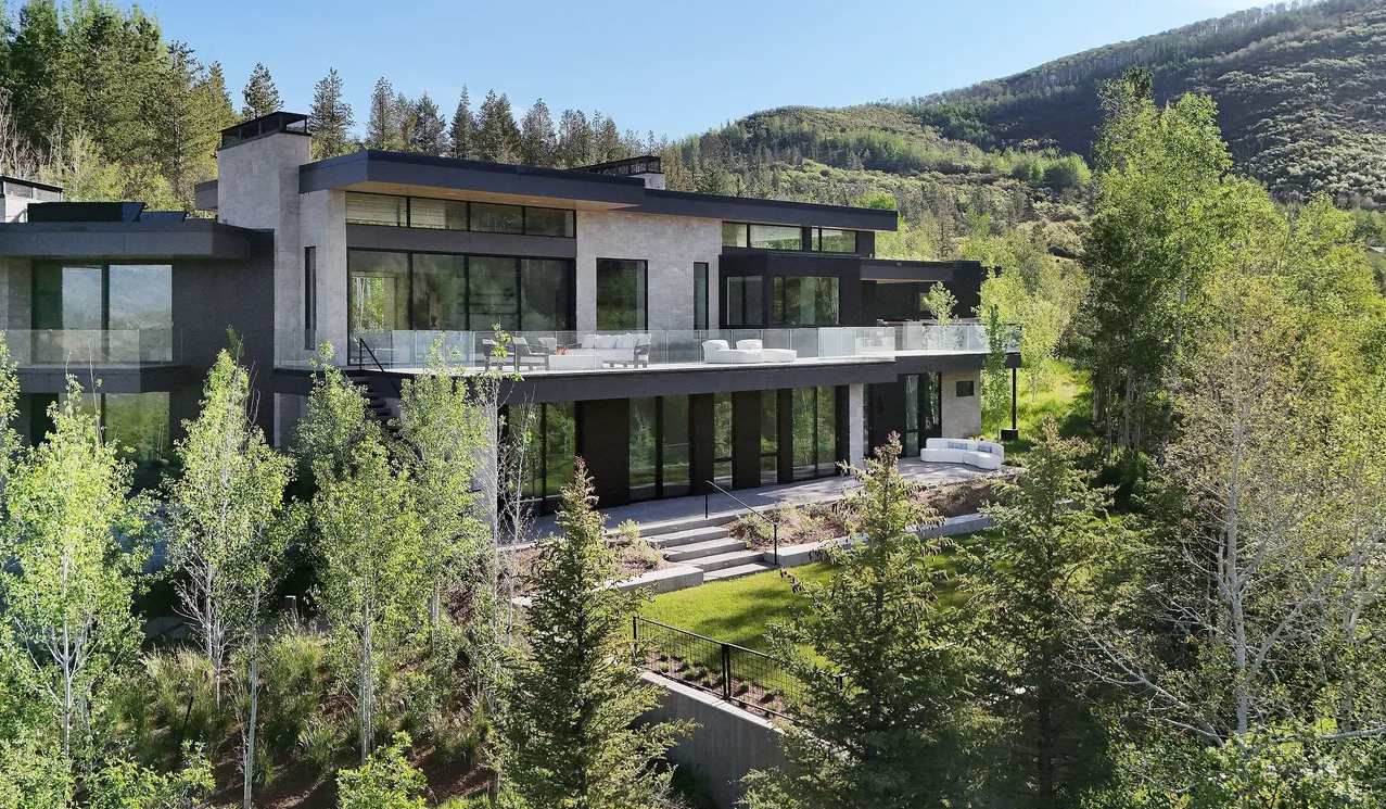 401 Carroll Dr. exterior
